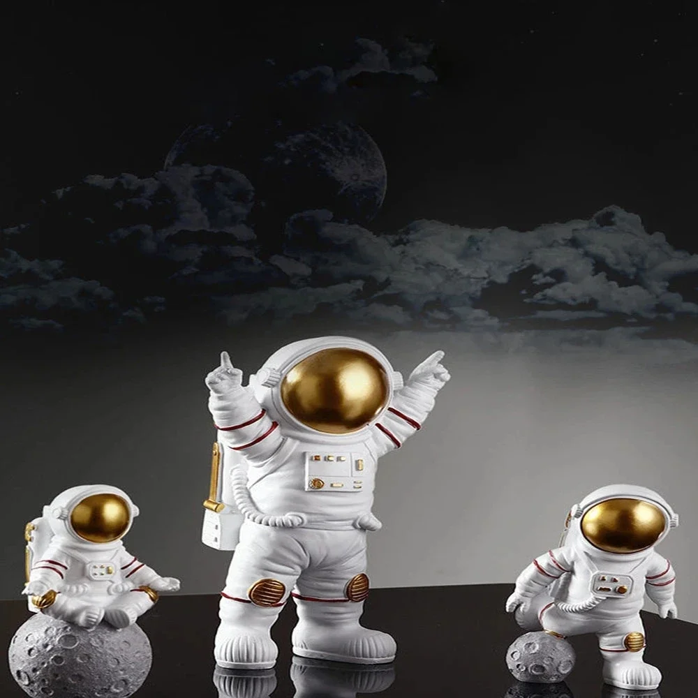 4 pcs Astronaut Figure Statue  - Newton Cradle Large บทวิจารณ์และราคา